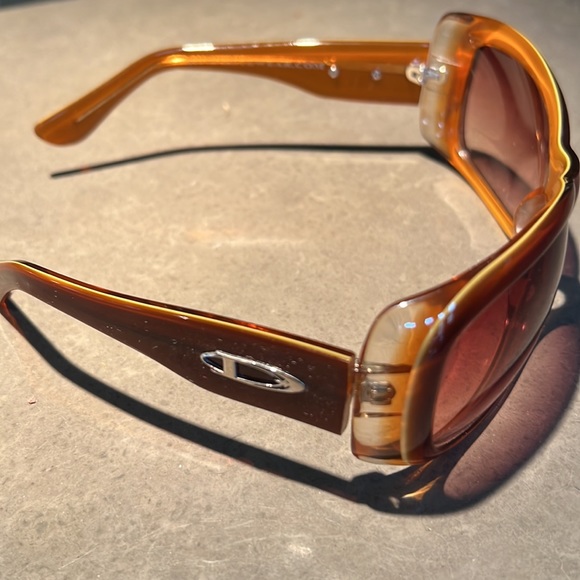 Sunglasses - Picture 2 of 4